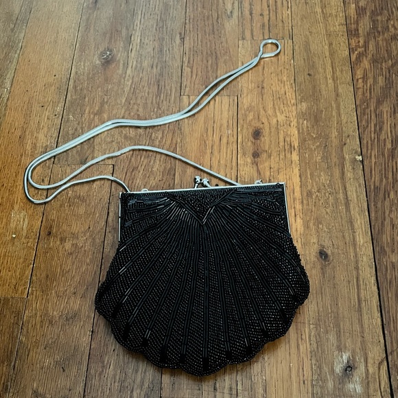 Claudia Barnes vintage black seashell shaped evening bag - Picture 4 of 6